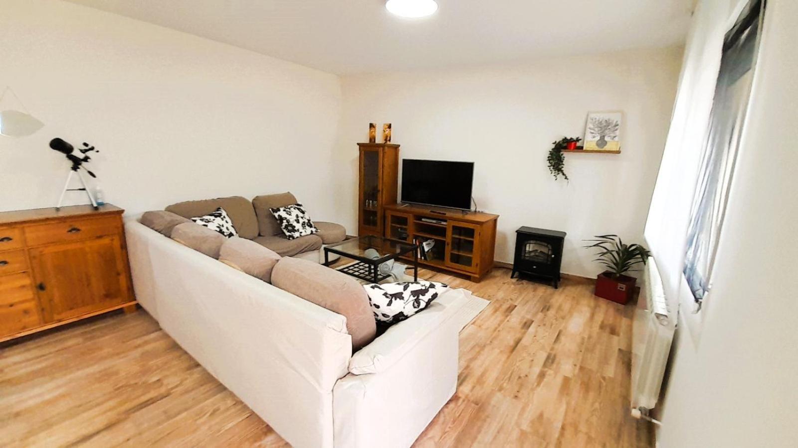 La Casona Apartment Serranillos Bagian luar foto