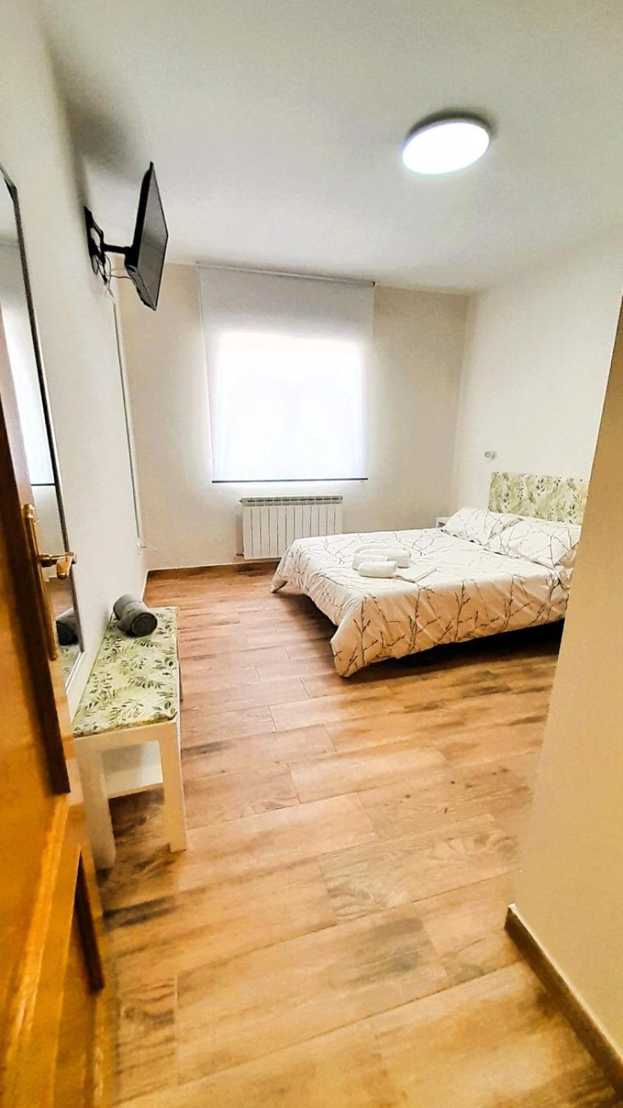 La Casona Apartment Serranillos Bagian luar foto